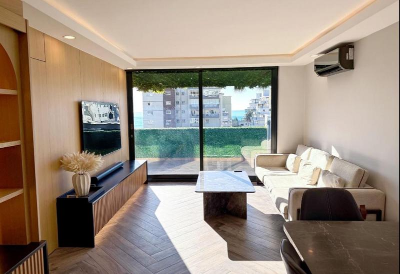 2 Bedroom Property for Sale in Sea Point Western Cape